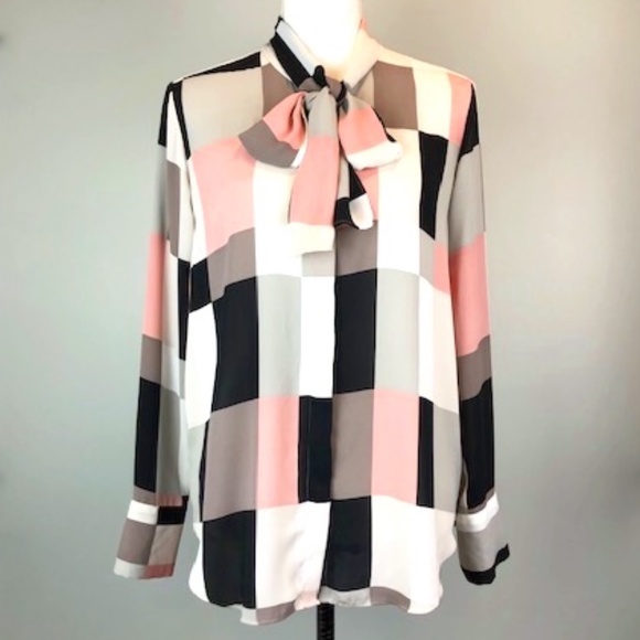 Ann Taylor Tops - Ann Taylor Button Down Blouse Sz S